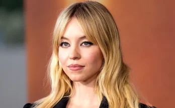 'Stunning': Fans React to Sydney Sweeney, 27, Showing Her 'Natural' Body in a Swimsuit – Photos
