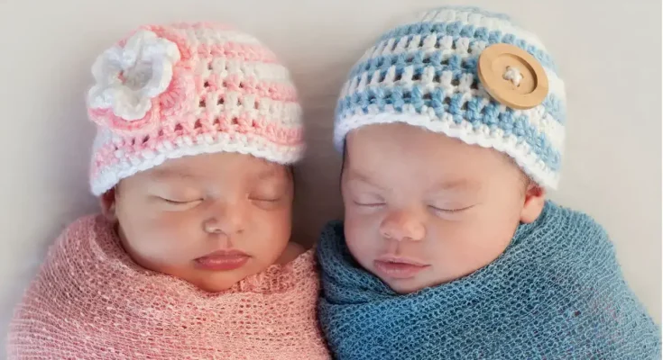 Mom Accidentally Named Her Twins After TV Characters And People Won’t Stop Mocking Her