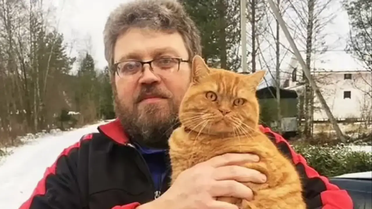 Man Scratched To Death By His Pet Cat