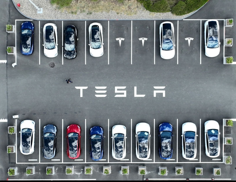Man who bought Tesla for $140,000 two years ago is stunned to learn what it’s worth now