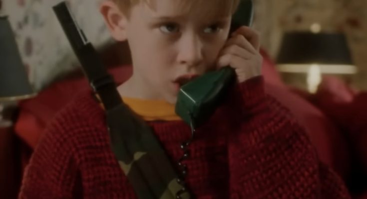 Some viewers are only just realizing who plays the cop at the start of 'Home Alone'
