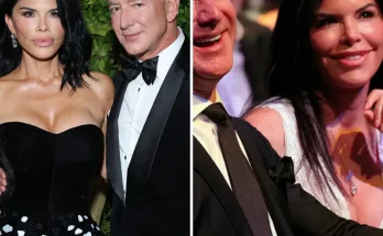 Jeff Bezos Fiancé Seen With Mystery Man In Unexpected Situation With An Unlikely Identity