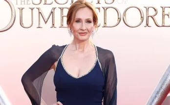 Despite being “turned away” by the audience, Harry Potter author J.K. Rowling remains unfazed, continuing to generate shocking headlines that pique readers’ curiosity.