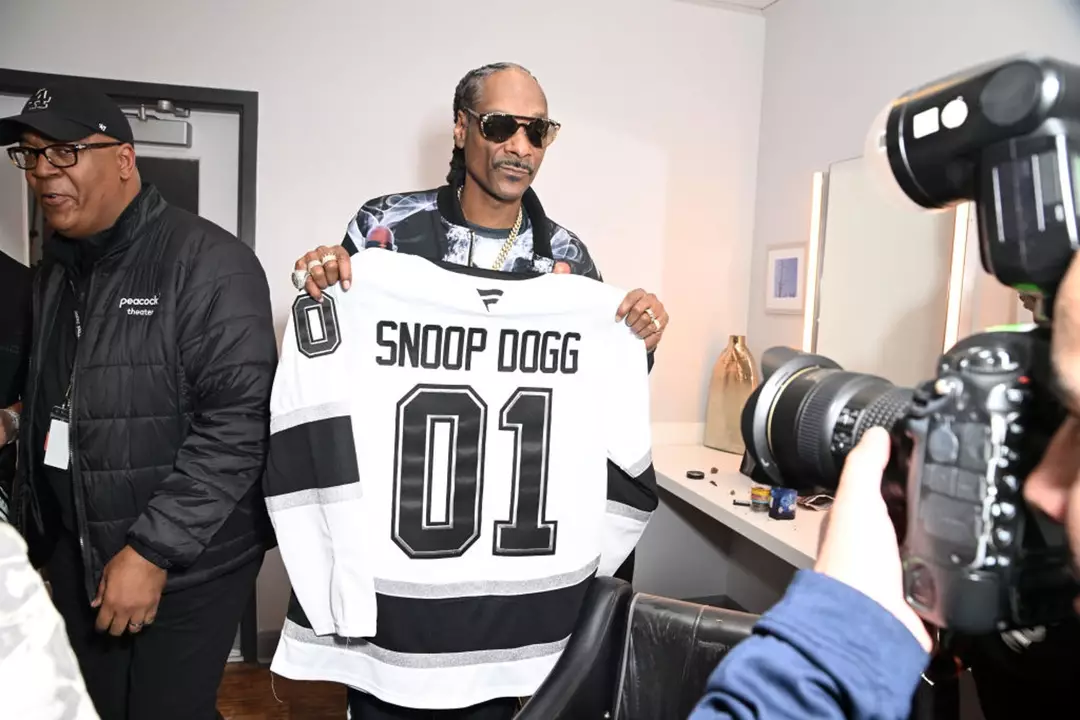 One man spent $450,000 to be Snoop Dogg's neighbor in the metaverse