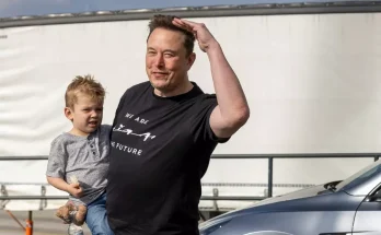 Elon Musk pleads for X users to stop using hashtags for bizarre reason