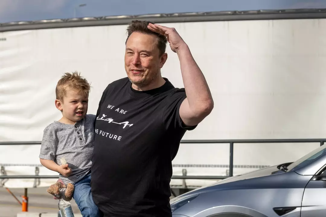 Elon Musk pleads for X users to stop using hashtags for bizarre reason