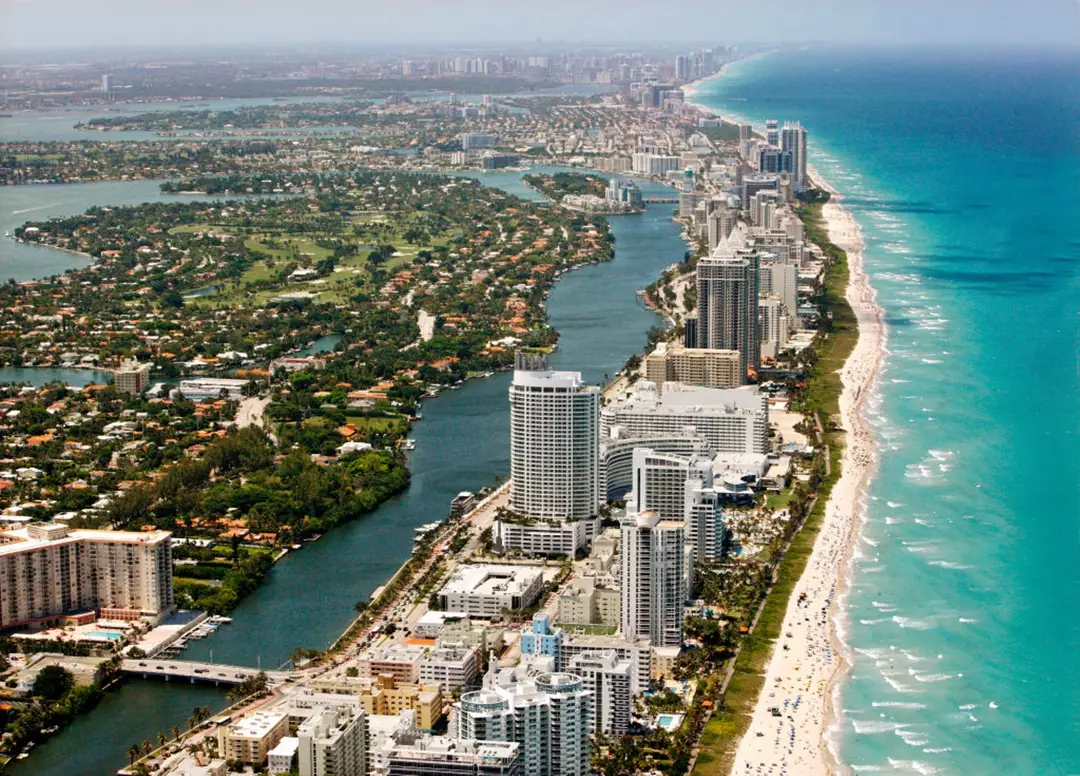 Shocking discovery reveals 35 high-rise buildings housing thousands in Miami are sinking