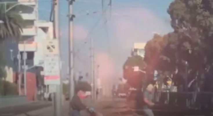 Tech CEO ‘shaken’ as self-driving Tesla confuses rail tracks with roadway, veers off courseTech CEO ‘shaken’ as self-driving Tesla confuses rail tracks with roadway, veers off course