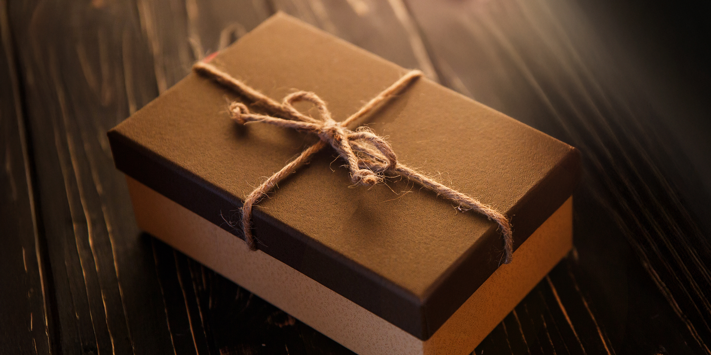 I Found a Forgotten Wedding Gift in the Closet – Inside Was My Husband’s Secret