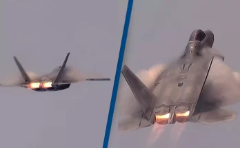 Footage captures fighter aircraft ‘activating its cloaking device’ and people have a lot to say about it
