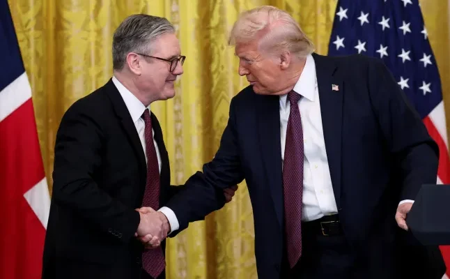 Trump praises Starmer’s ‘beautiful accent’ during chaotic White House meeting
