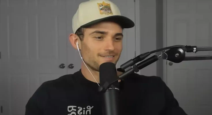 YouTuber gradually 'replaces himself' with AI for one month to see if anyone would notice