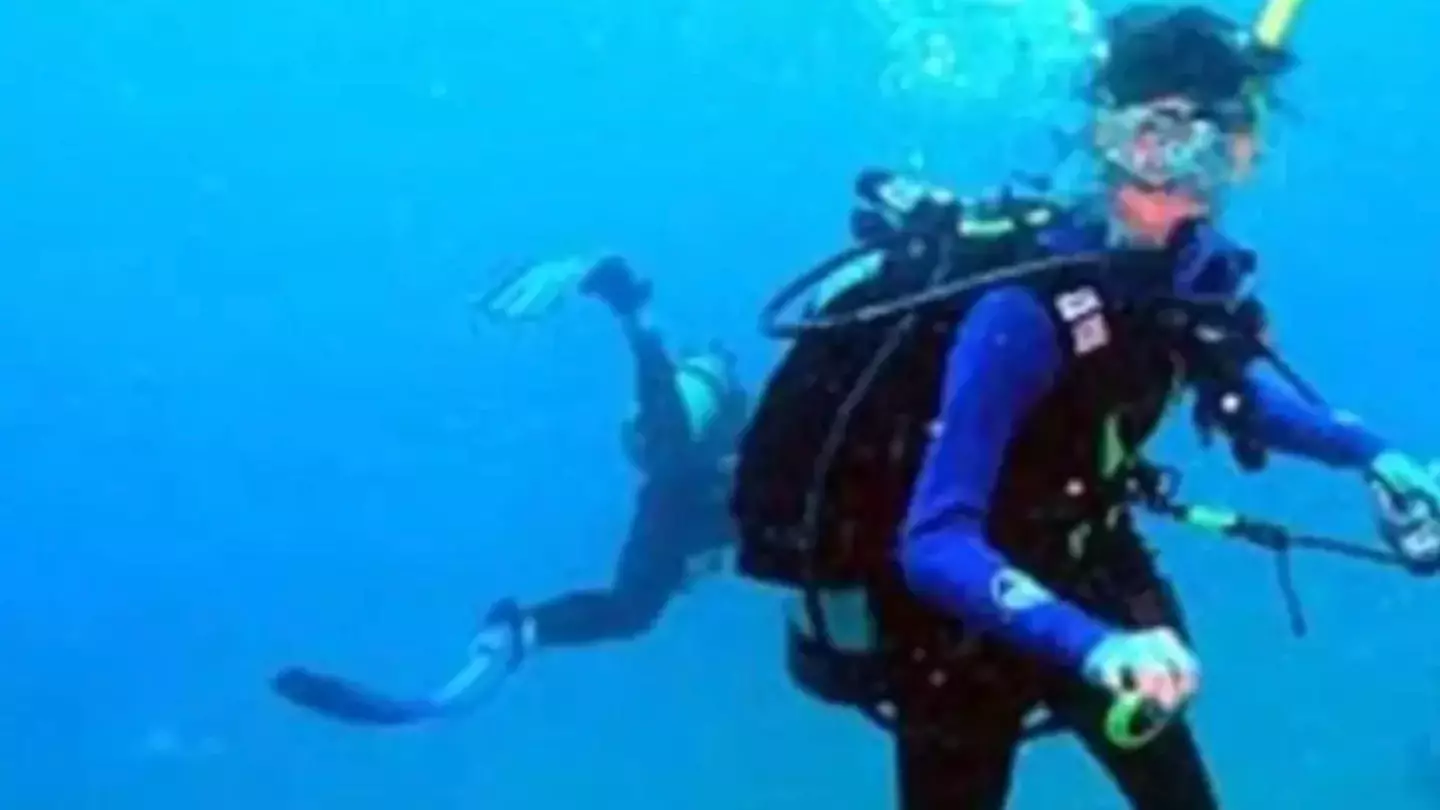 Haunting detail behind seemingly innocent underwater photo that led to husband's murder trial