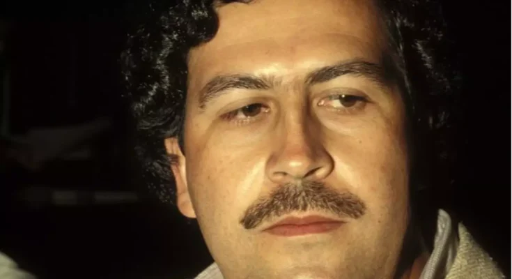 Man who held Pablo Escobar's dead body on a rooftop exposes 'huge lie' about how drug lord died