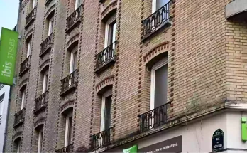 18-year-old girl accused of fatally throwing newborn baby out of hotel window while on vacation