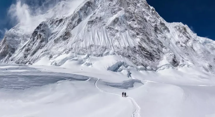Haunting map shows all known locations of dead bodies on Mount Everest