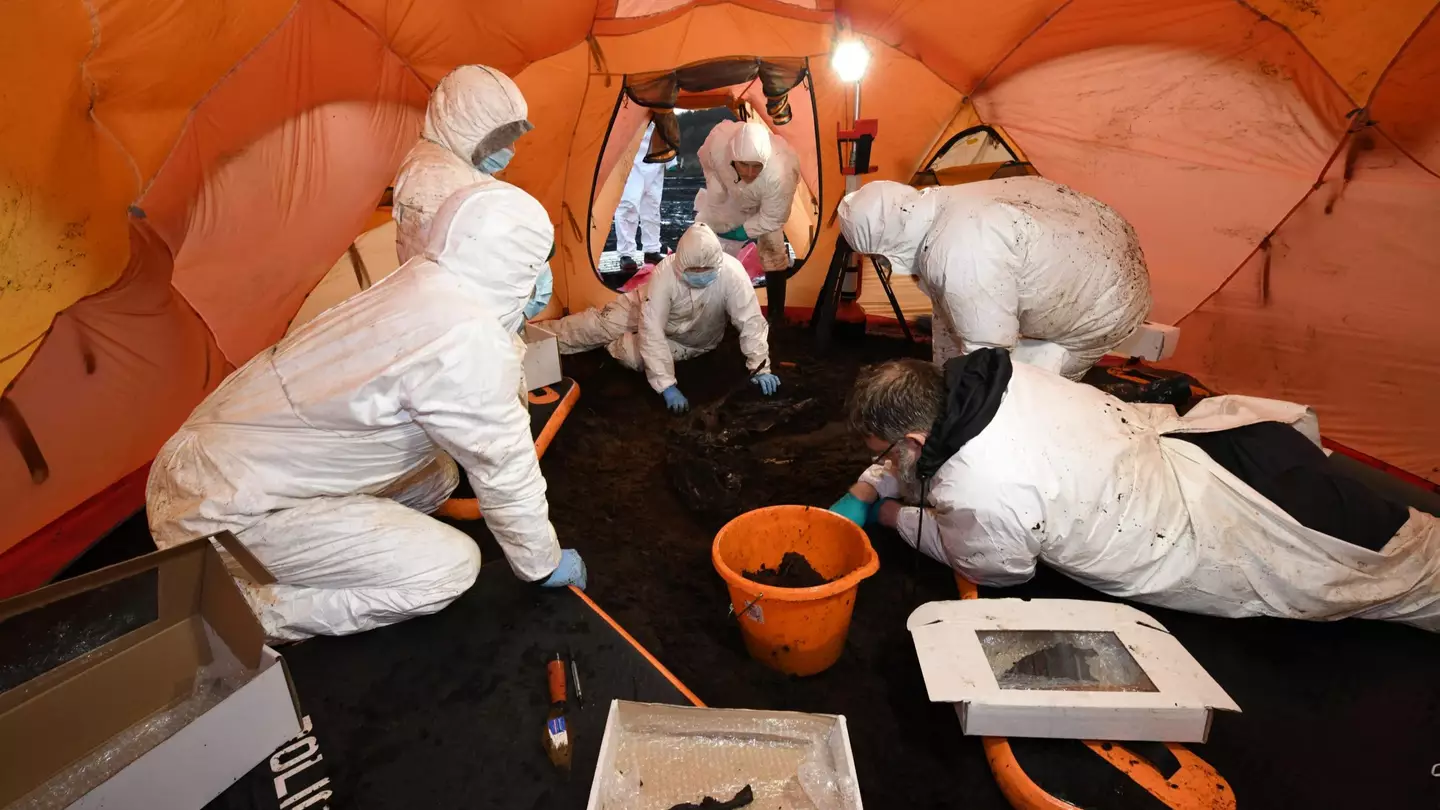 Archaeologists find 2,000-year-old body of a woman without a head and think they know disturbing reason why it’s missing