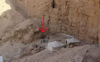 Tomb of missing pharaoh found in biggest discovery since 1922