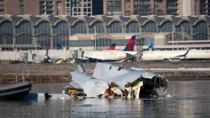 Experts give honest responses about why there seems to be so many plane crashes right now