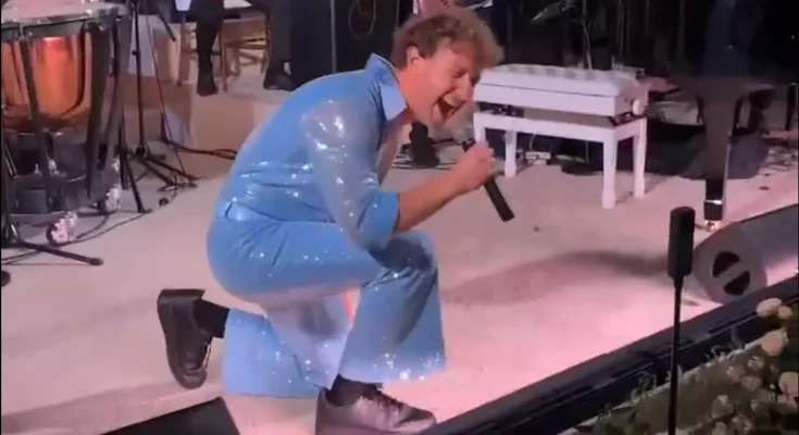 People can't believe footage showing Mark Zuckerberg singing in a blue jumpsuit 'is not AI'