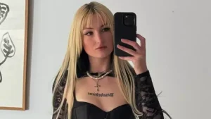 Adult star who earns eye-watering amount of money a month says X-rated career has ‘destroyed’ her dating life