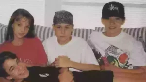 Everyone is asking the same thing about photo of unexpected celebrities together as kids