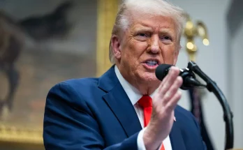 Donald Trump issues demand to Zelenskyy after pausing military aid to Ukraine