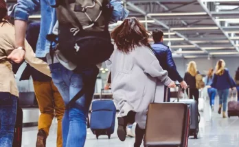 Flight attendant surprisingly explains why you should arrive late to the airport