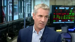 COLDPLAY ROCKED BY LEGAL FIRESTORM! ‘Andy Bryon Suing Coldplay’ Explodes Online as Shocking Lawsuit Rumors Surface