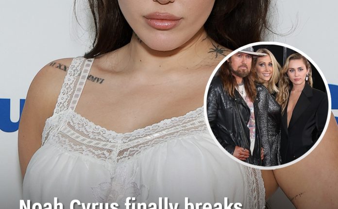 It's alleged she and mom Trish fell out after she married her ex 🤔